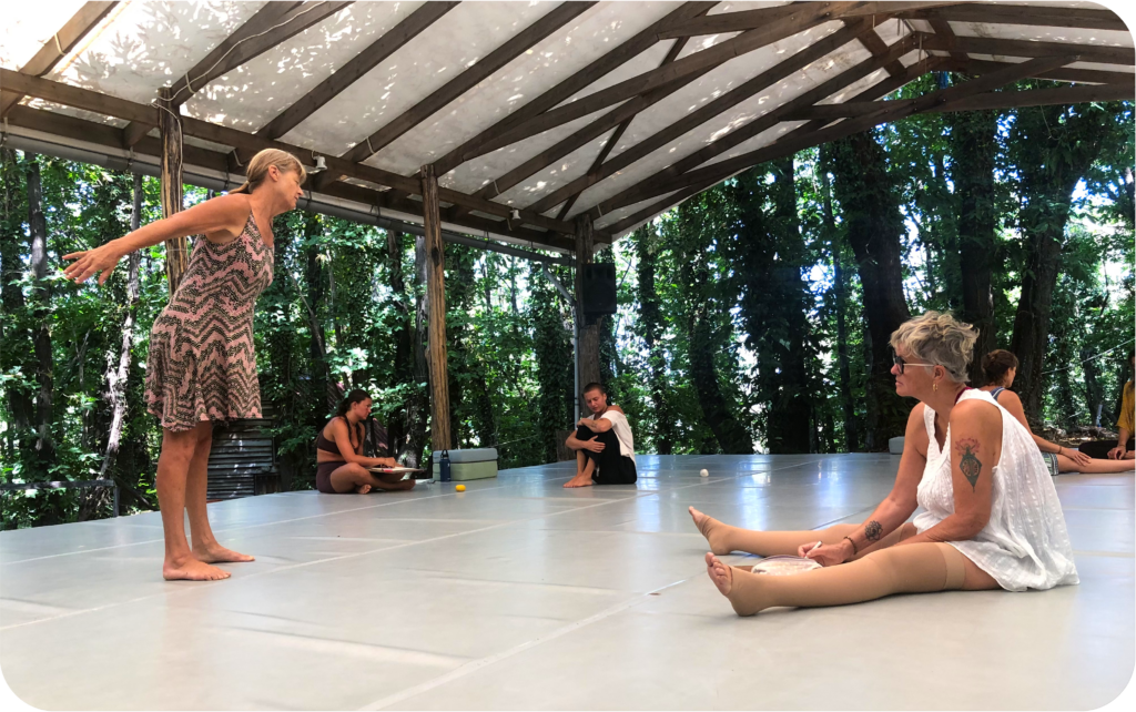 Yo Art Workshop dancing